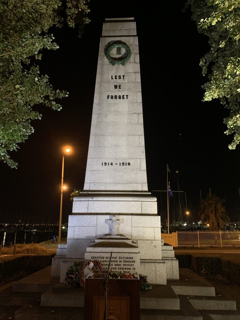 Anzac memorial statue in Willamstown